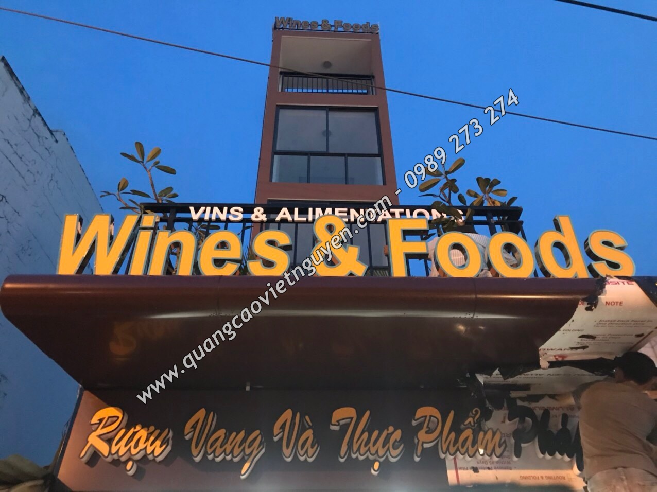 bảng hiệu chữ nổi
